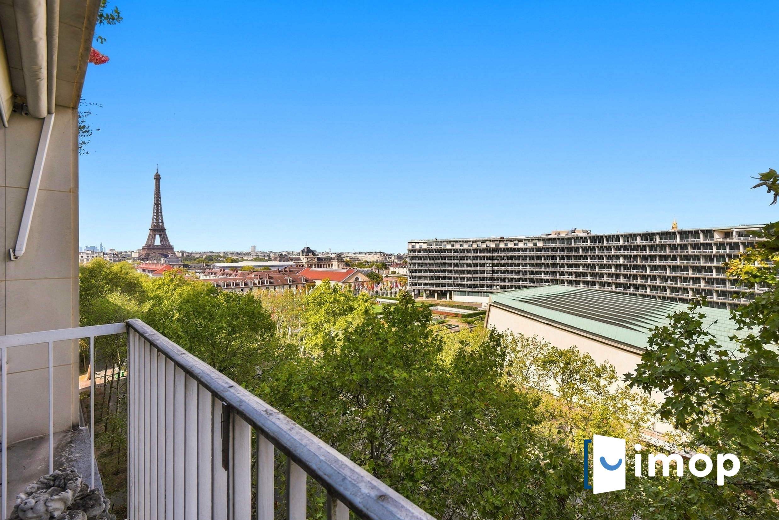 Appartement 3 pièces 99 m² · à Paris · 99 m² · 1 645 000 €