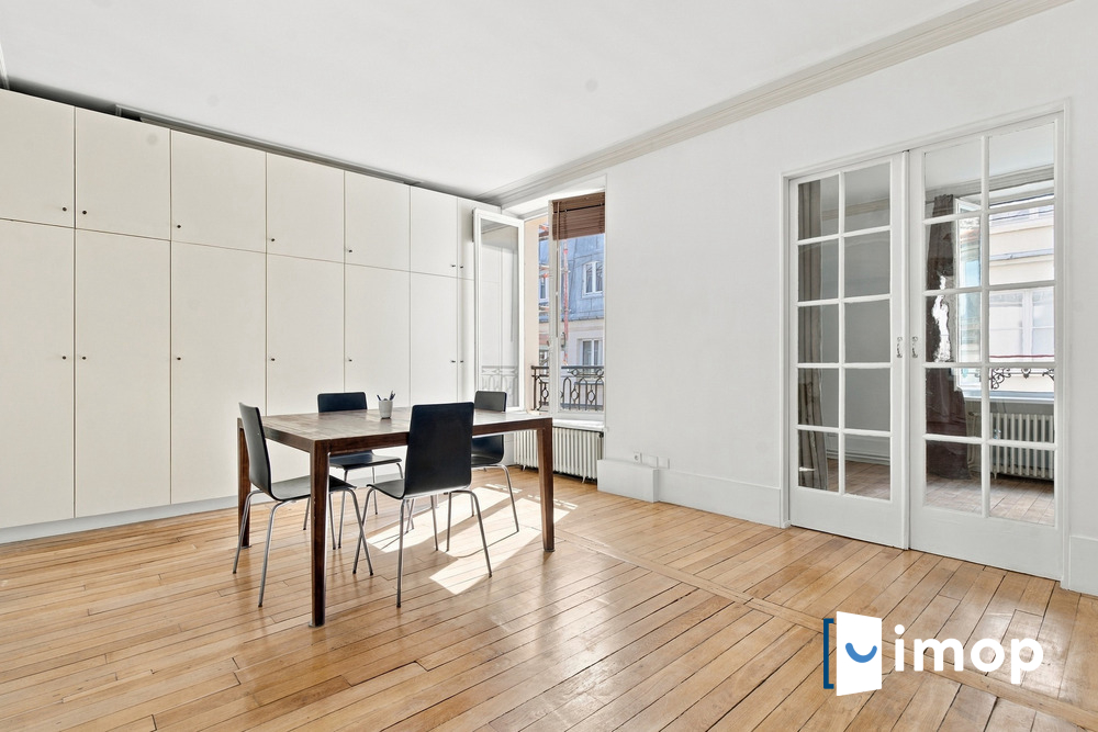 Appartement 2 pièces 52 m² · à Paris · 52 m² · 629 000 €